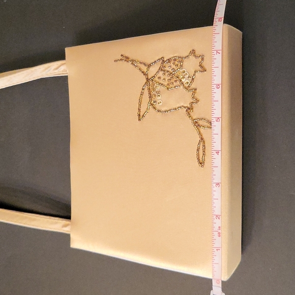 ✨HOST PICK!✨ Vintage Satin Evening Clutch, Gold with Sequins & Beads - Picture 4 of 10